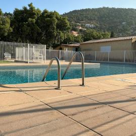 Joli cocon , terrasse, vue mer, piscine