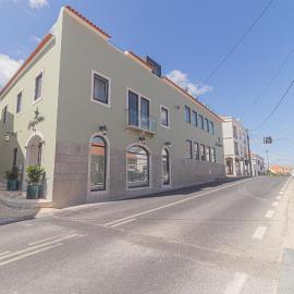 Galega Villas, hotel i Milharado
