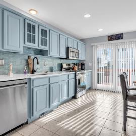 Seaside Park Beach Home 3BR w Deck Peloton Parking 6 Beach Passes – hotel w mieście Seaside Park