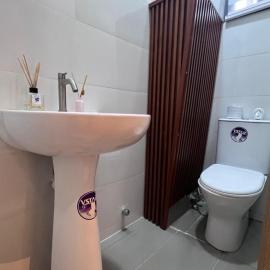 HavenHomes 1 bedroom Apartment, hotelli kohteessa Ikuata