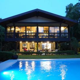Halekai A Home by the Beach, hotel u gradu Matabungkay