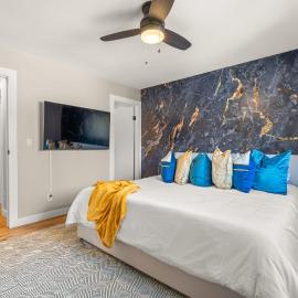 Vibrant In The Valley 4 Bedroom Getaway Arcade, hotel u gradu 'Invermere'