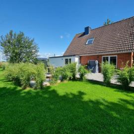 Ferienhaus BKate - Sauna, 1000qm Garten, 3 Hunde willkommen, Hotel in Strübbel