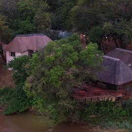 Bushriver Lodge, hôtel à Mica