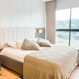 Lujo & Confort - Moderno apto con piscina y tennis, hotel in Cali