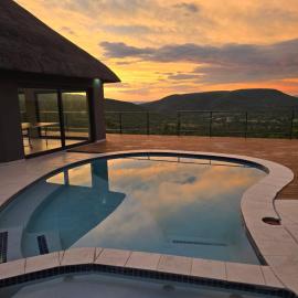 Warmbaths में, होटल Bona Kgole Private Game Lodge, Mabalingwe