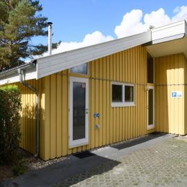 Ferienhaus mit Sauna im Ferienpark Mirow, hotel en Granzow