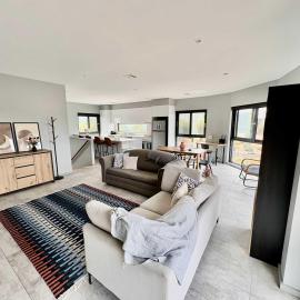 Quite and large 2 bedroom - Sleeps 6 - 2 bathrooms