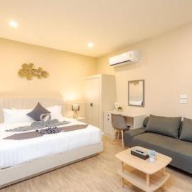 Treerat Bangtao House, hotel in Ban Hua Phrong