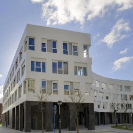 Apartamentos Irenaz, hotel v destinaci Vitoria-Gasteiz