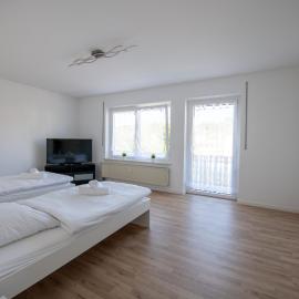 W&P Living Wohnung mit Balkon Parkplatz, hotel u gradu Biberbach