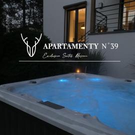 Apartament N 39 Moszna - JACUZZI, Kominek, Las i Zamek, hotel in Moszna