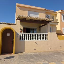 Bungalow con piscina 28