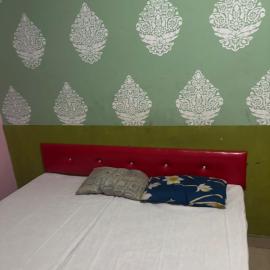 Hotel golden night, hotel u gradu Bhauli