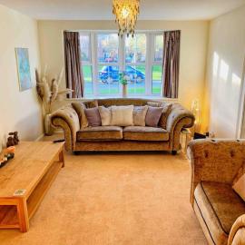Handbridge Hideaway, hotel in Hough Green