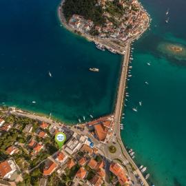 Flores Luxury Suites-Rogoznica, hotel in Rogoznica