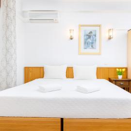 Lagos Central Suite DBV Guesthouse: Lagos'ta bir otel
