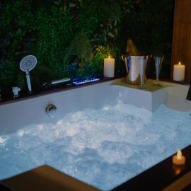 Loft avec Spa Privatif, khách sạn ở Frameries