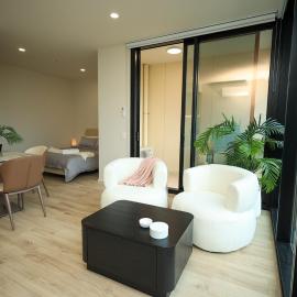 VTA Contemporary Apartment with City Views