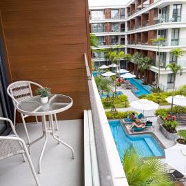 Sunshine Layan Beach Resort studio #84191, Hotel in Strand Layan