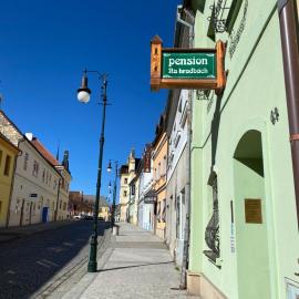 Penzion Na Hradbách, hotell sihtkohas Louny