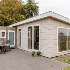 Modern chalet op park hart van Zeeland - VP107, hotel in heinkenszand