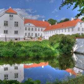 Kragerup Gods, hotel din Ruds-Vedby