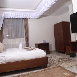 DE ALena Villas And Hotel, hotel di Mbarara
