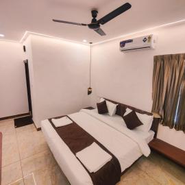 Hotel Nova Grande', hôtel à Hosur