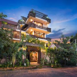 Cambana d'Angkor Suites