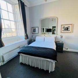 The Ilchester Arms, hotel di Abbotsbury