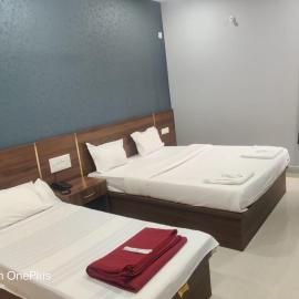 Kamadhenu Comforts, hotel in Sirsi
