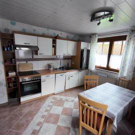Ferienwohnung Angelika Zimmermann Dettelbach – hotel w mieście Dettelbach