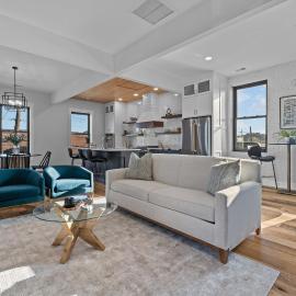 Downtown Lillington Loft, Hotel in Lillington