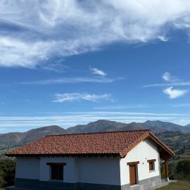 Casa de Aldea EL AVELLANU