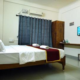 Manipala में, होटल Hotel Sai Sagar