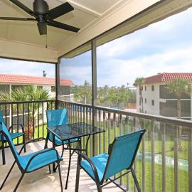 Modern 3rd story beachfront condo on Sanibel Island - Sandalfoot 2D3, hotel v destinaci Sanibel