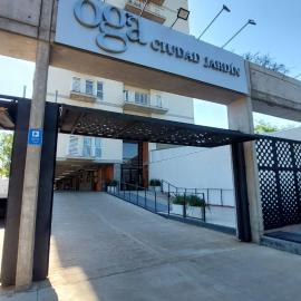 Departamento Amoblado de 2 dormitorios Zona Aeropuerto