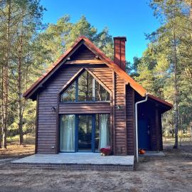 Whispering Woods Cabin, hotell i Milicz