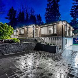 Family Home, Hotel in North Vancouver