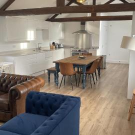 Eastfields Farm Barns, hotel em Melchbourne