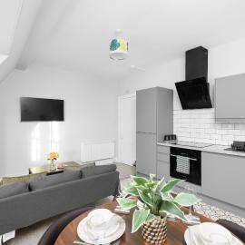 Lochside Apt, D