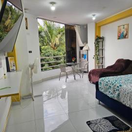 PIERO HOUSE - La Merced, hotel in La Merced