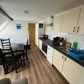 Ferienwohnung und Monteurzimmer Nähe Leuna, Merseburg, Halle und Leipzig, hotell i Braunsbedra