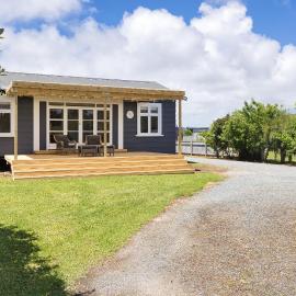 The Bach In Mangawhai, hotel in Mangawhai