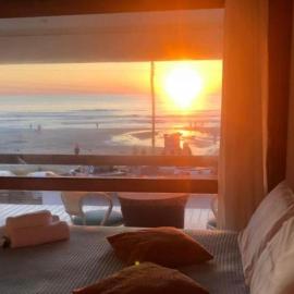 Studio pe na areia frente mar, hotel in Torres