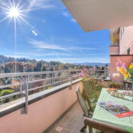 Appartamento Residenza Chiara: Sunny Balcony and Mountain View - Happy Rentals