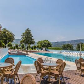 Hotel Columbano, מלון בפסו דה רגואה