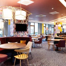 Viesnīca Hampton By Hilton Stuttgart Airport pilsētā Filderštate