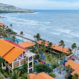Hon Rom Central Beach Resort, hotel in Mui Ne